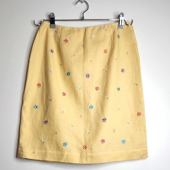 Talbots Dresses & Skirts - Talbots Embroidered Floral Yellow Skirt Size 10 women‎